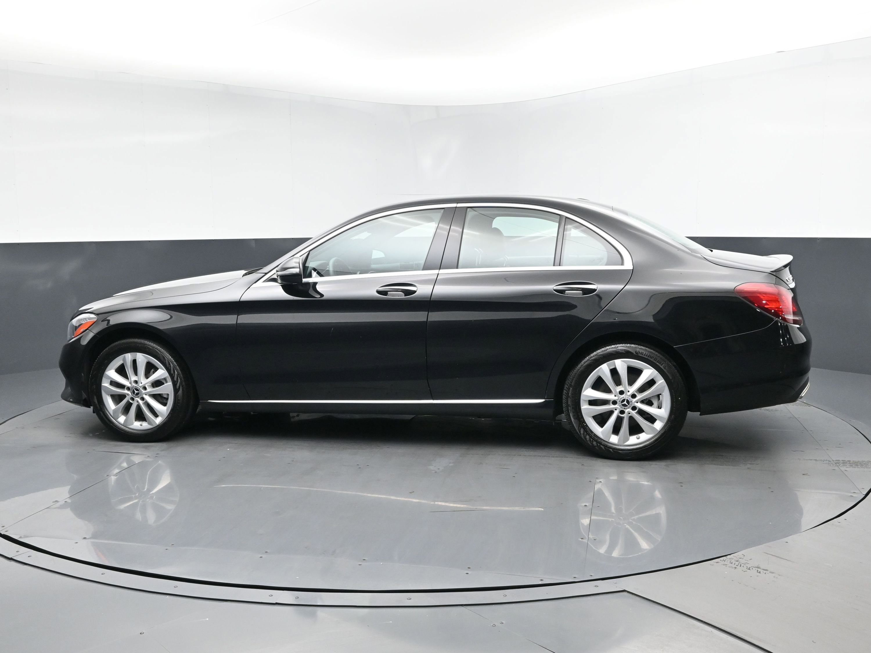 2019 Mercedes Benz C 300 4MATIC photo 4