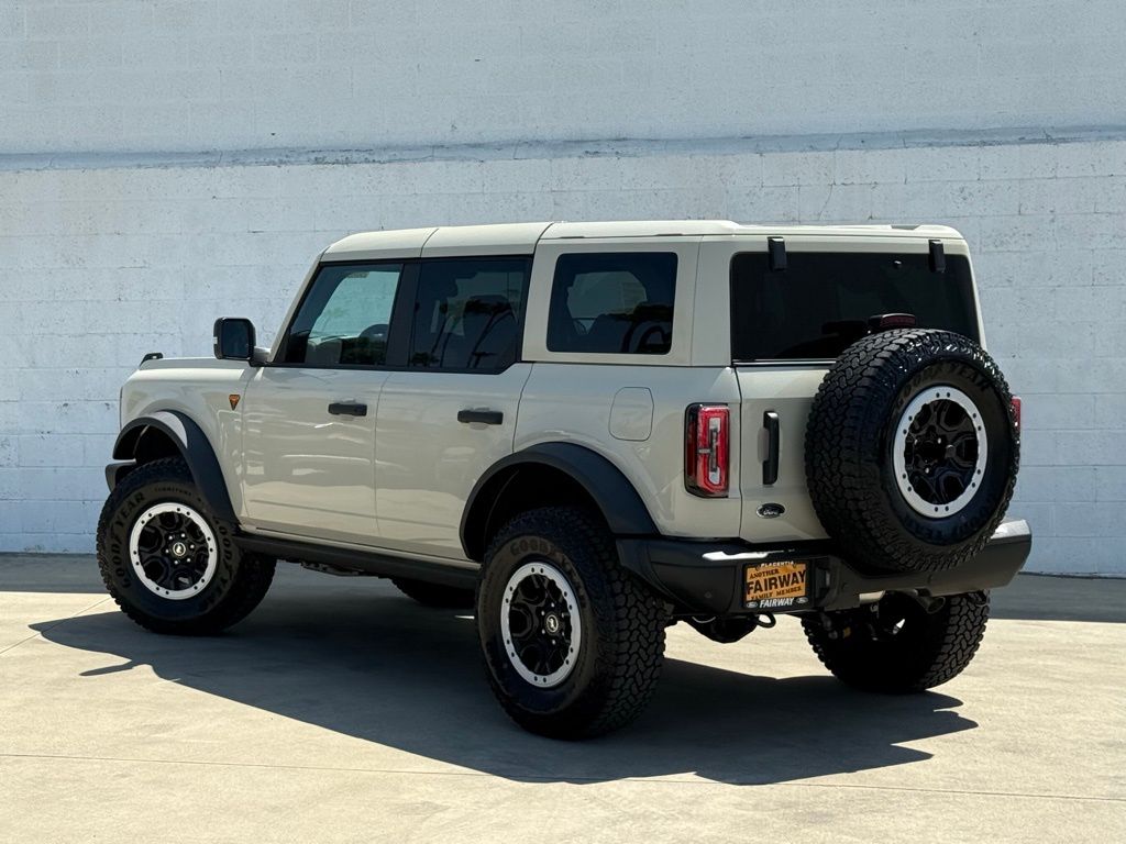 2025 Ford Bronco Badlands photo 4