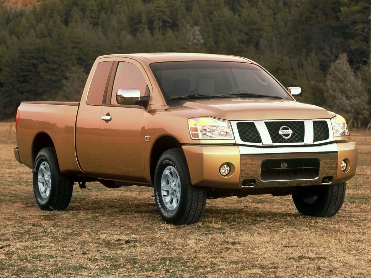 2004 Nissan Titan LE's photo