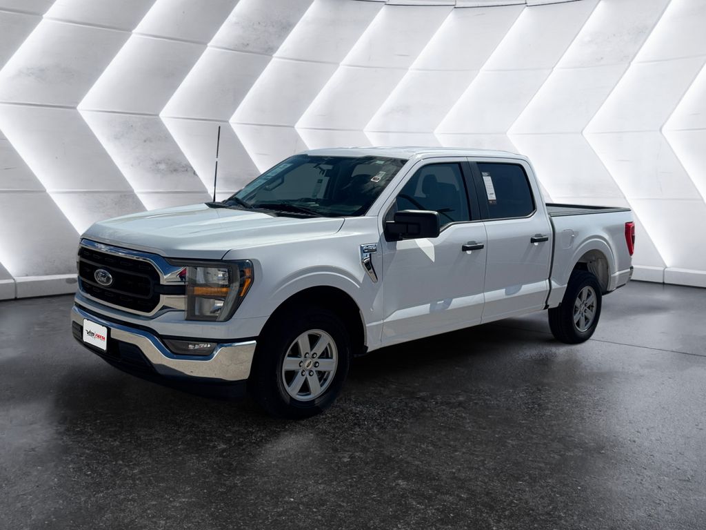2023 Ford F-150 XLT photo 3
