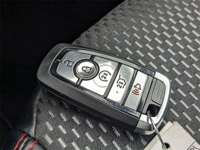 2024 Ford Escape ST-Line Elite photo 27