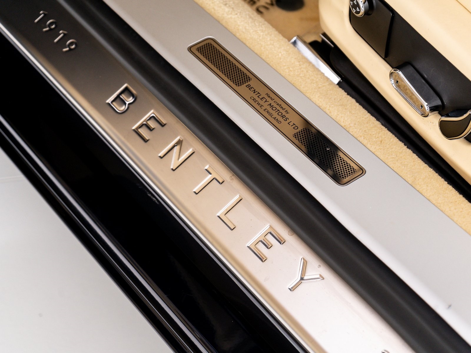 2020 Bentley Continental GT V8 photo 18
