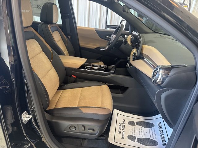 2026 Chevrolet Equinox ACTIV photo 11