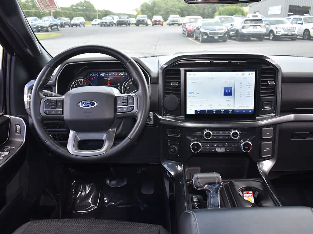 2022 Ford F-150 XLT photo 18
