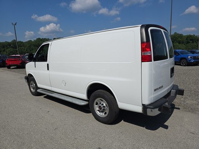 2023 Gmc Savana 2500 Cargo photo 2