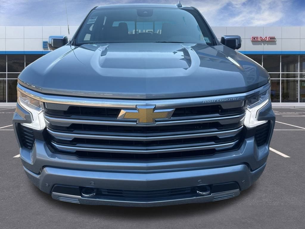 2024 Chevrolet Silverado 1500 High Country photo 3