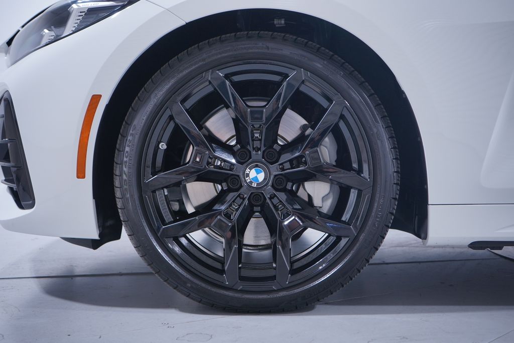 2025 Bmw 430i photo 2