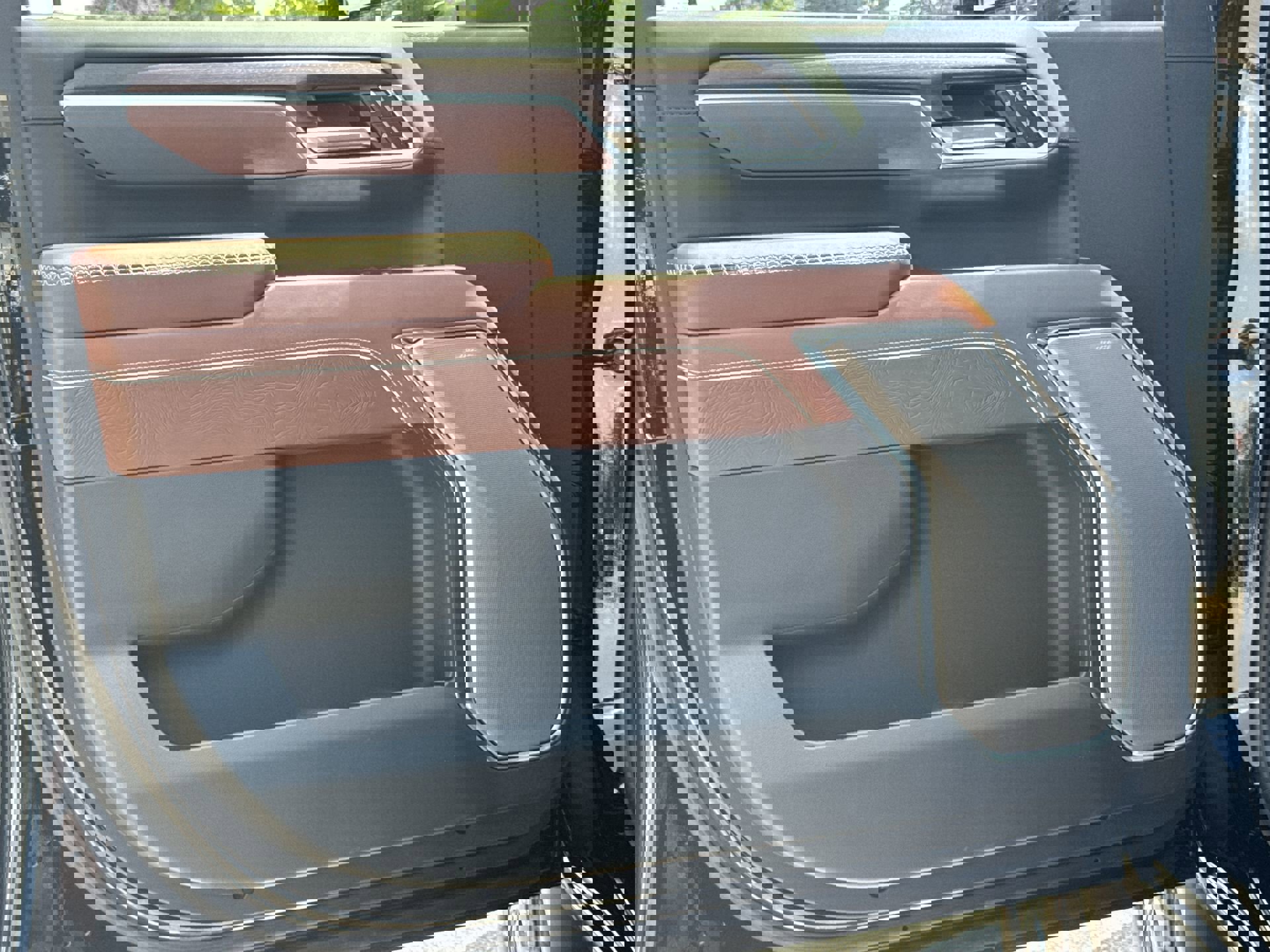 2025 Gmc Sierra 2500 HD Denali Ultimate photo 13