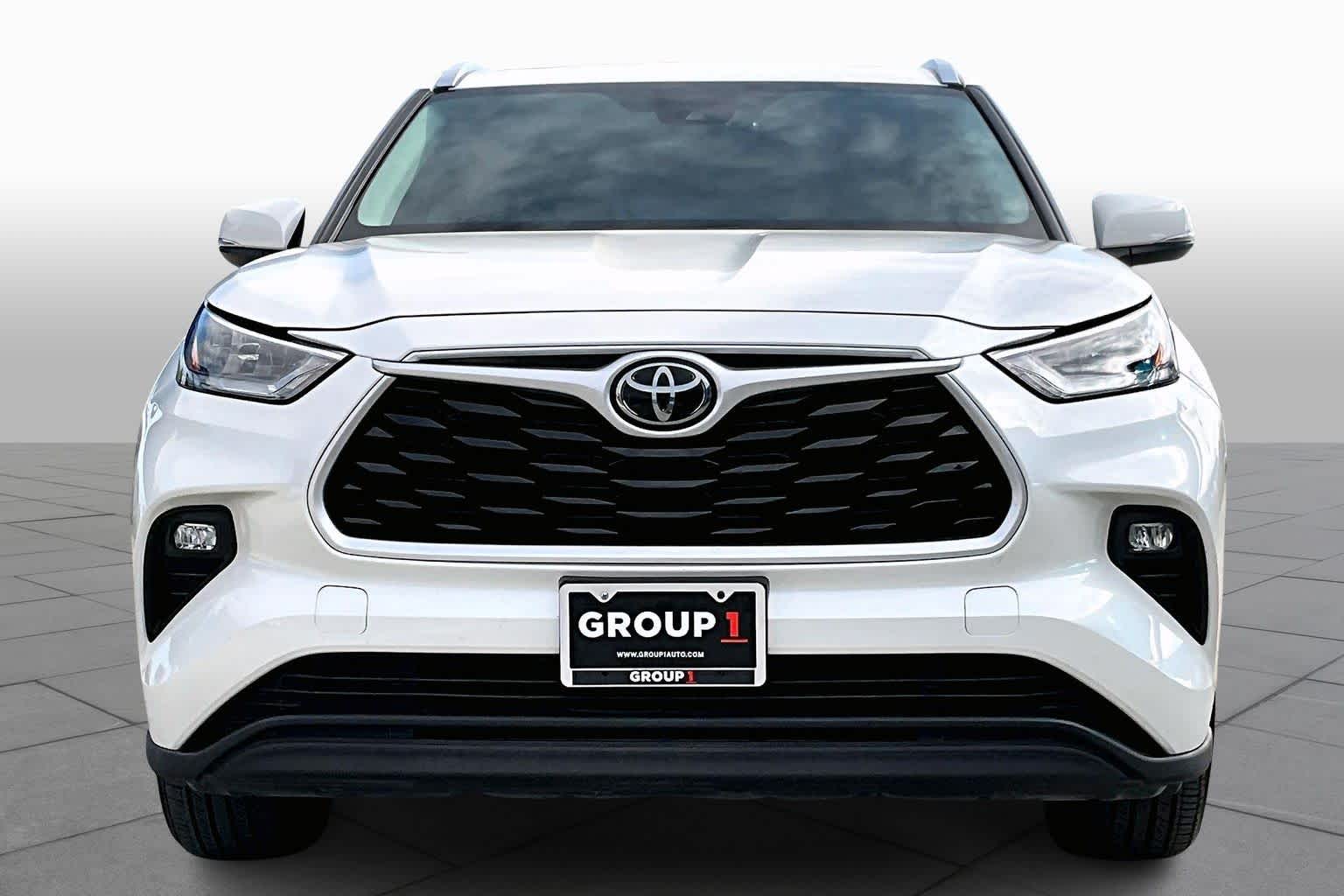 2020 Toyota Highlander XLE photo 3