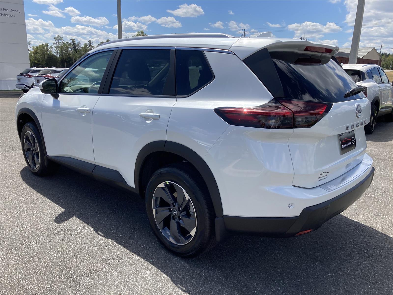 2026 Nissan Rogue SV photo 6