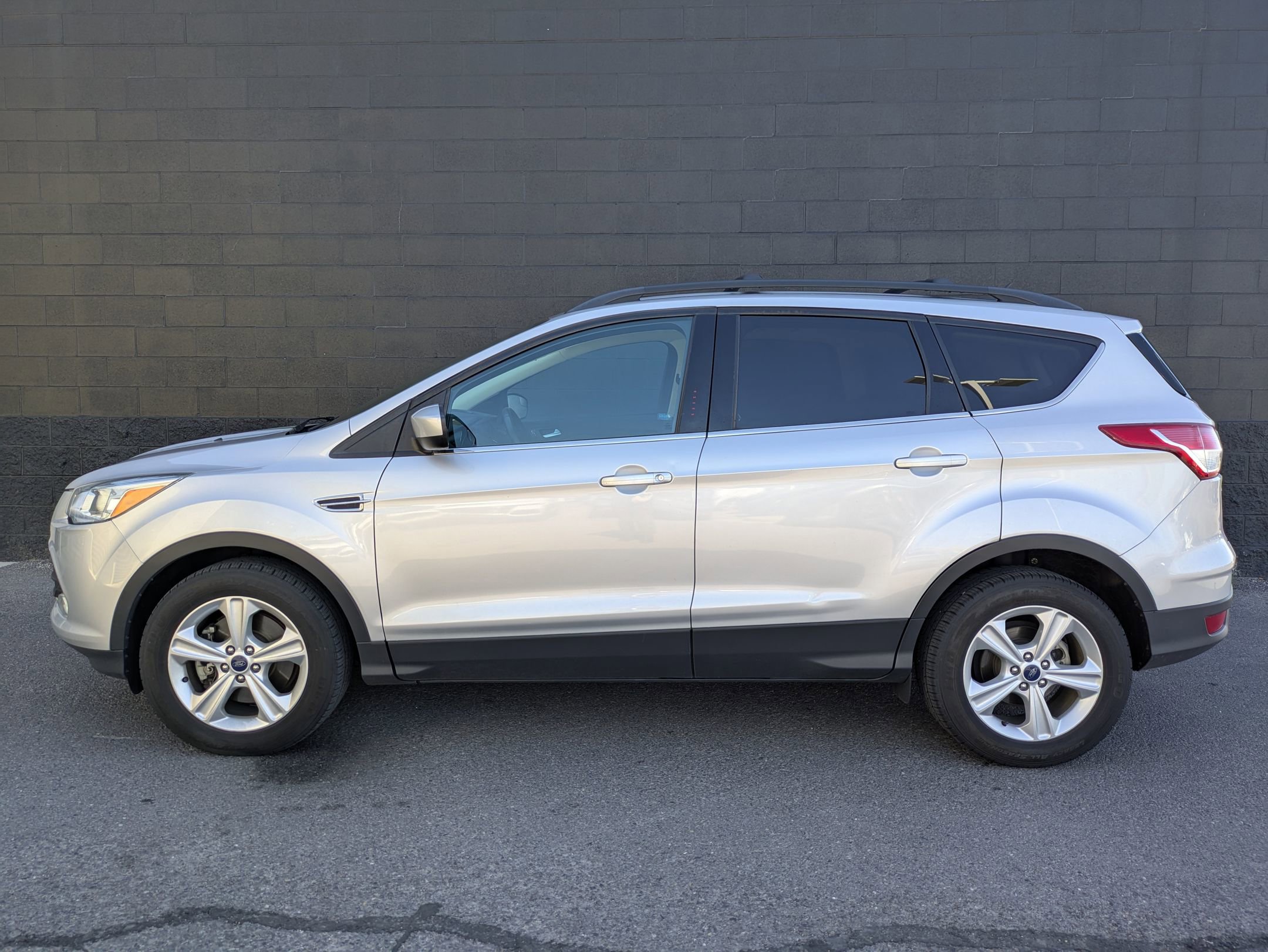 2015 Ford Escape SE photo 8