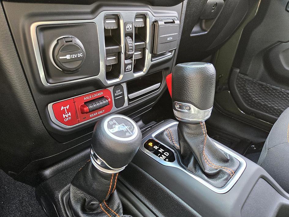 2023 Jeep Gladiator Mojave photo 24