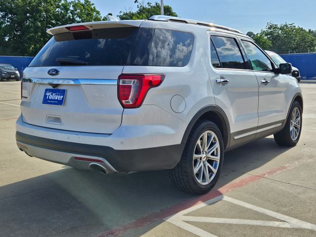 2017 Ford Explorer Limited Sport photo 3