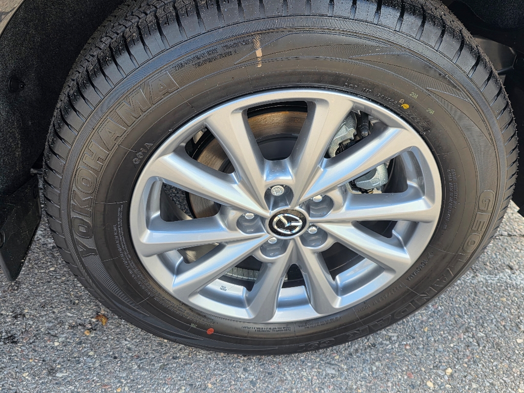 2025 Mazda CX-5 2.5 S Preferred photo 4