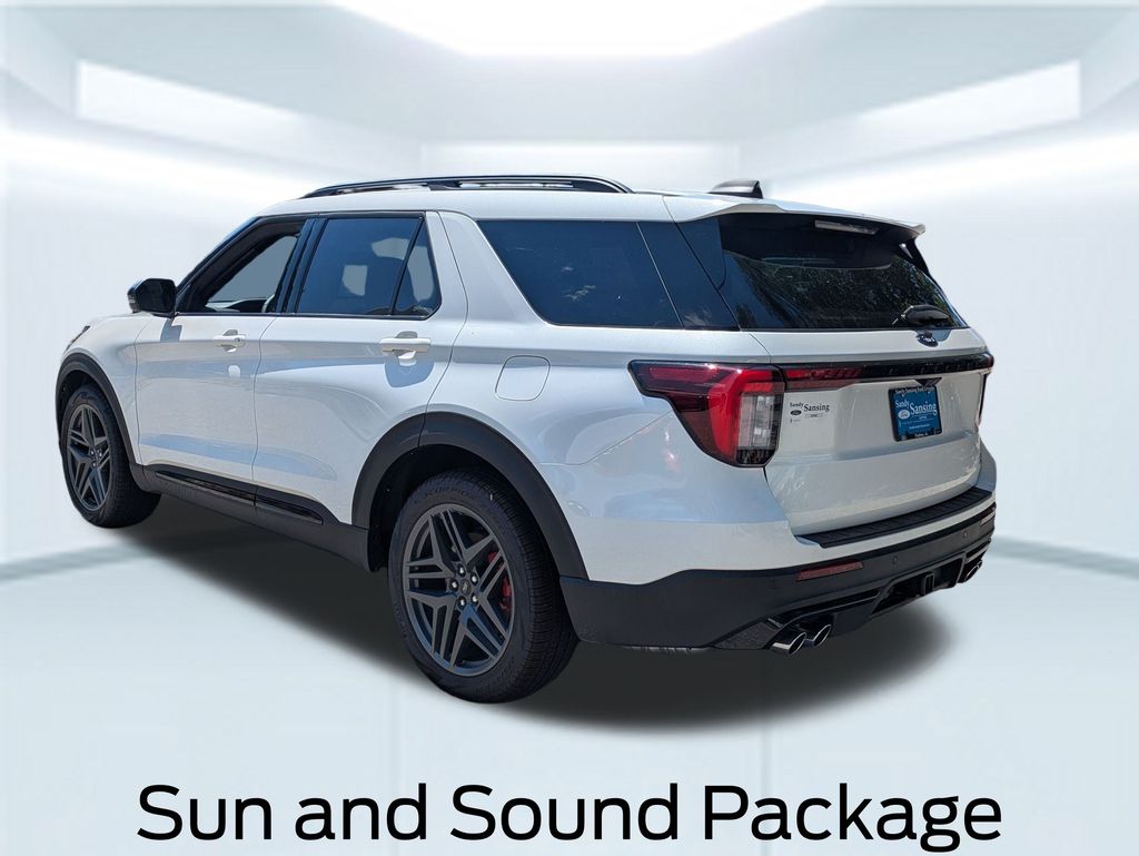2025 Ford Explorer ST photo 2