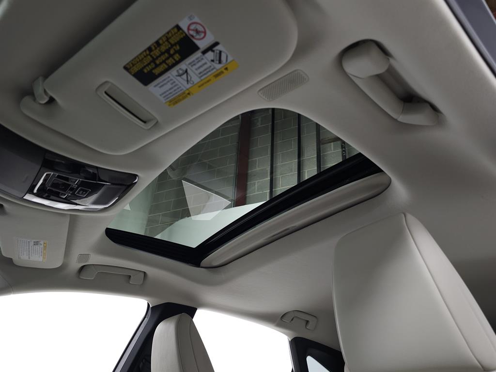 2024 Lexus RX 350h photo 13