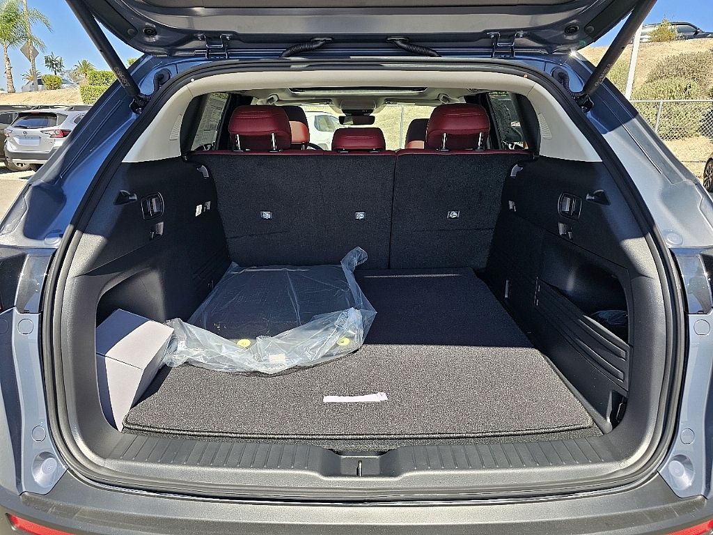 2025 Mazda CX-50 Premium photo 8