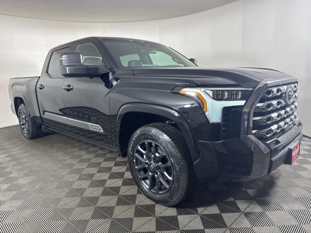 2026 Toyota Tundra Platinum's photo