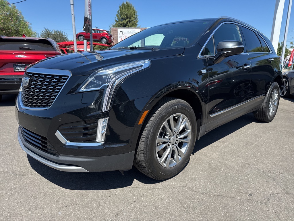 2022 Cadillac XT5 Premium Luxury photo 2