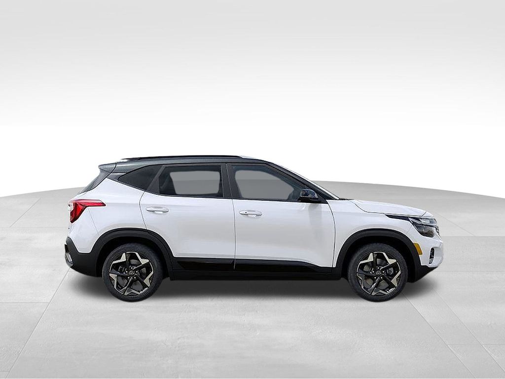 2026 Kia Seltos S photo 6