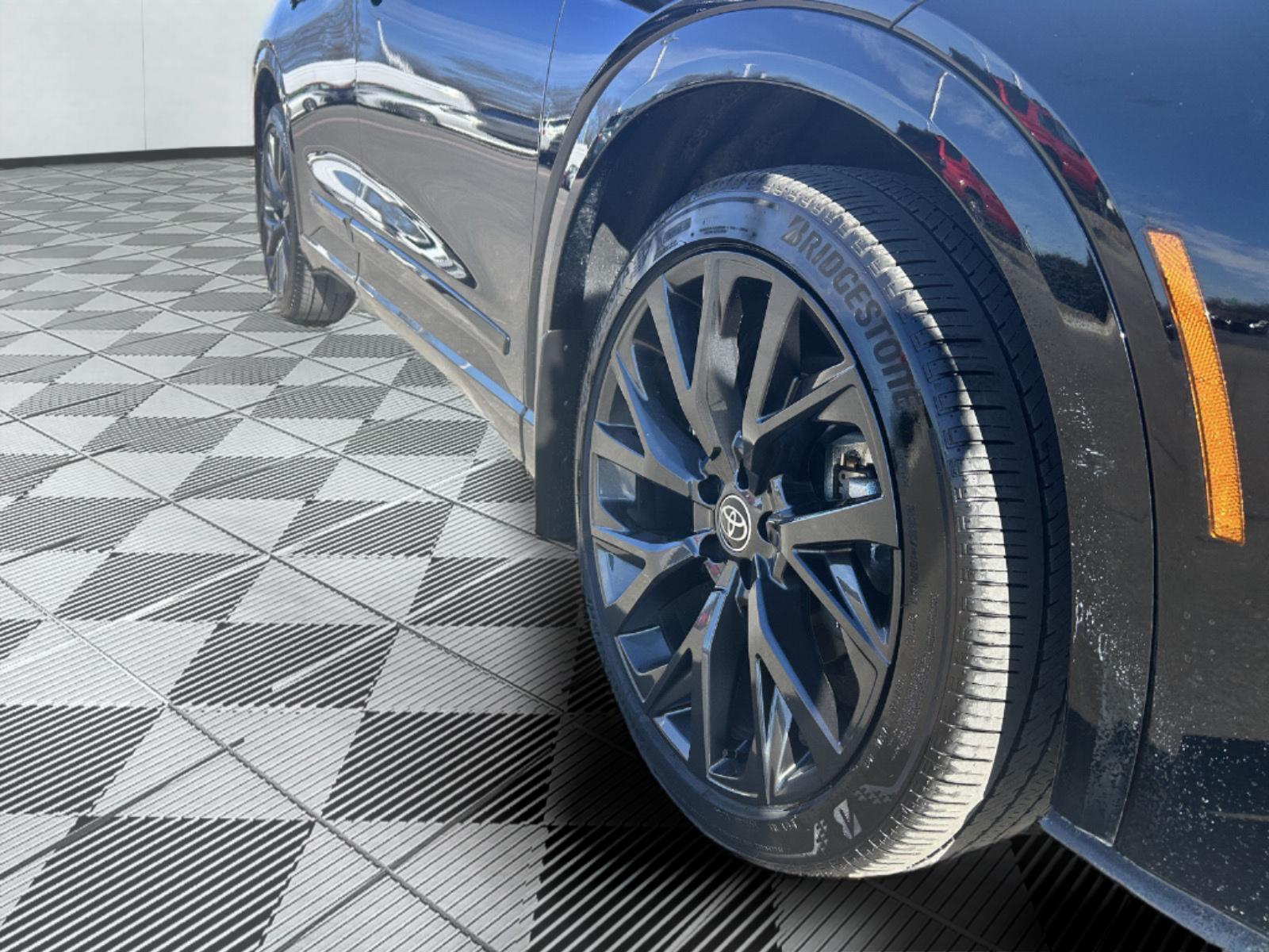 Used 2025 Toyota Crown Signia Limited with VIN JTDACAAJ4S3022206 for sale in Kansas City