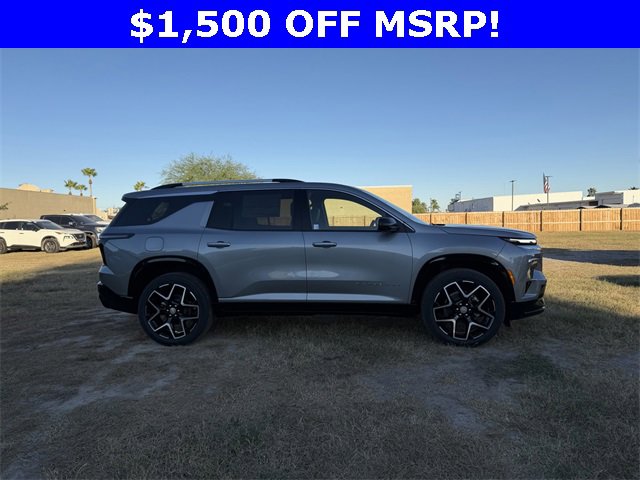 2026 Chevrolet Traverse High Country photo 2