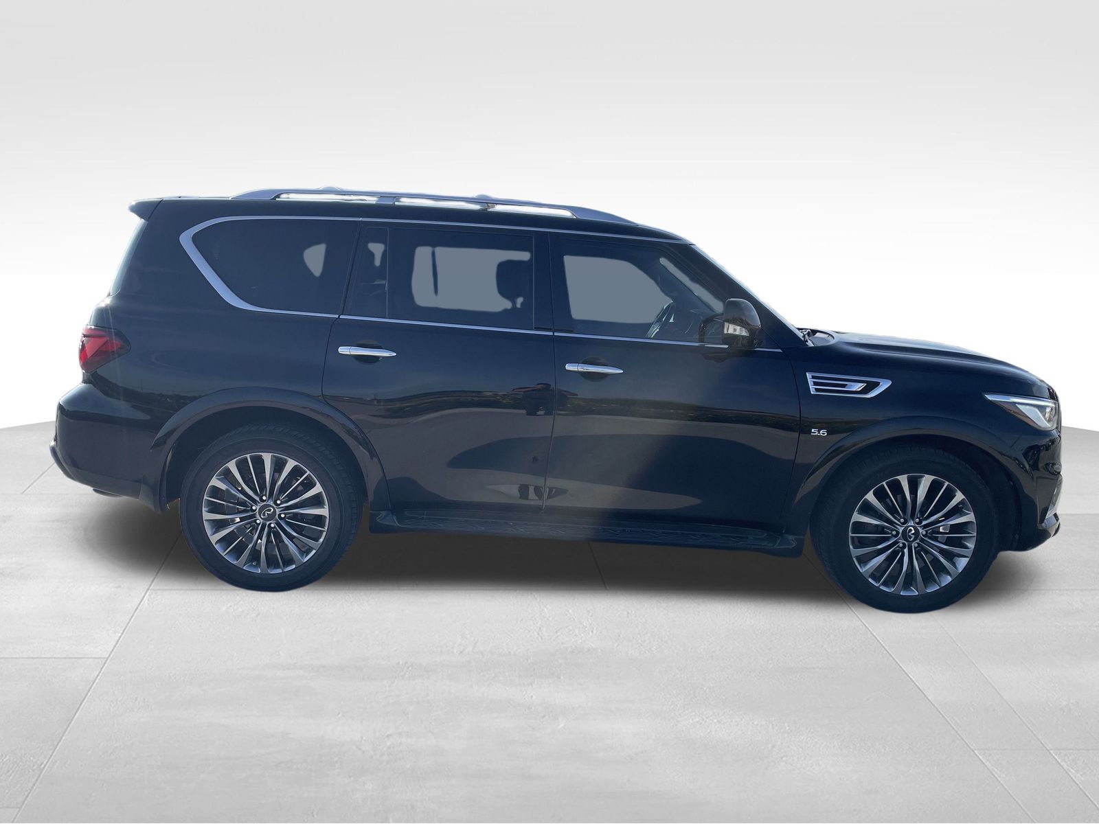 2018 Infiniti QX80 Base photo 3