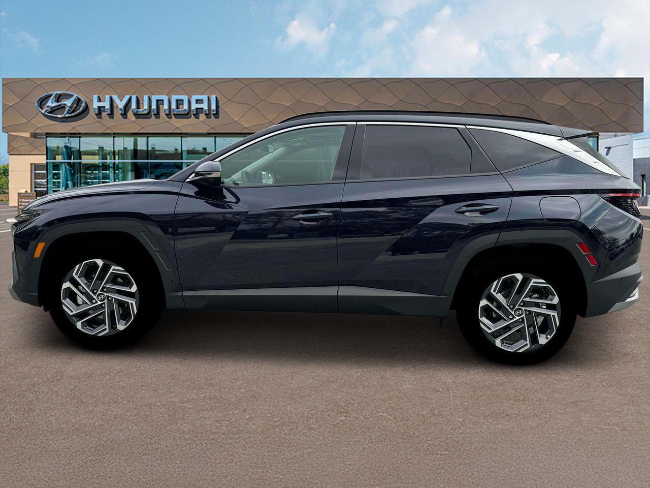 2025 Hyundai Tucson Hybrid Limited photo 2
