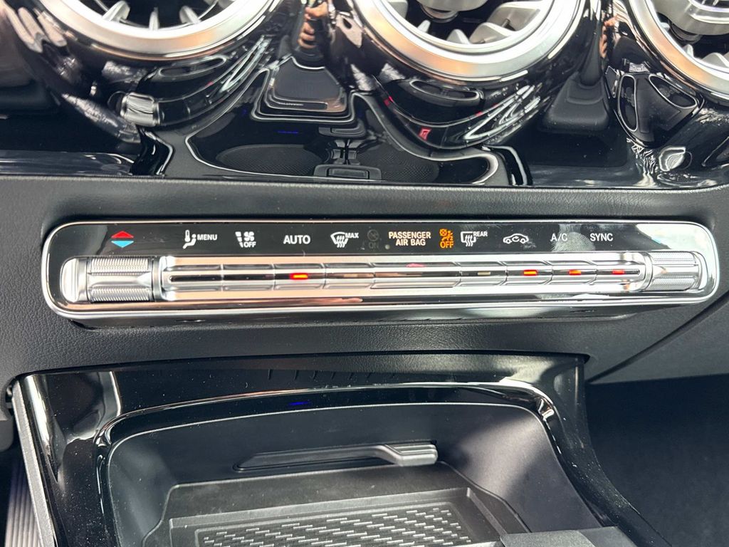 2024 Mercedes Benz CLA 250 4MATIC photo 47