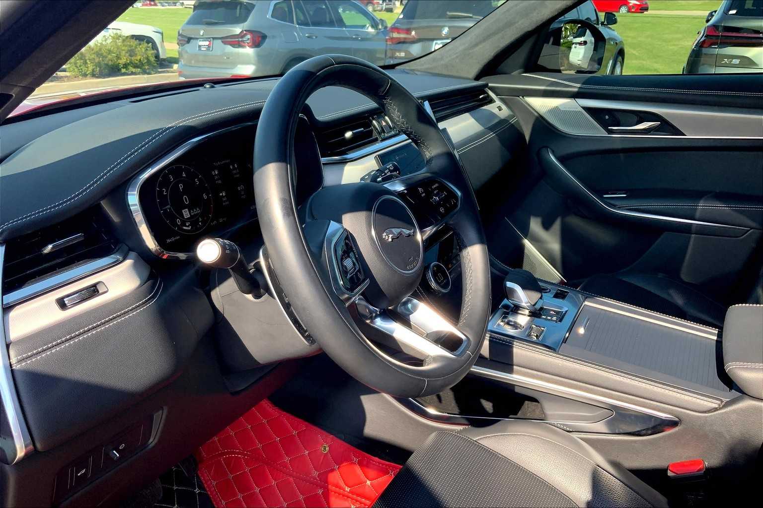 2024 Jaguar F-PACE P250 R-Dynamic S photo 15