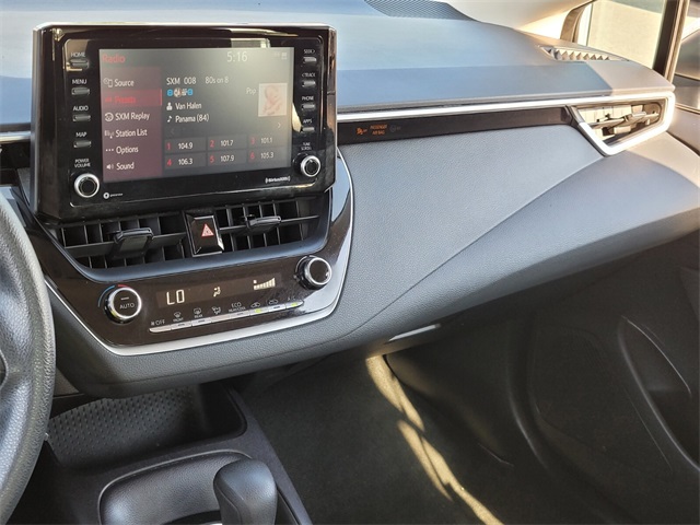 2022 Toyota Corolla LE photo 20