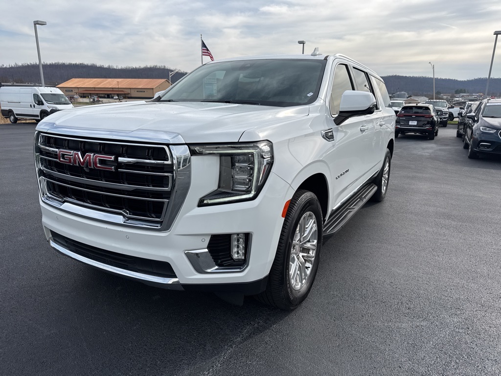 2022 GMC Yukon XL SLT's photo