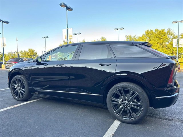 2025 Cadillac Optiq Sport photo 2
