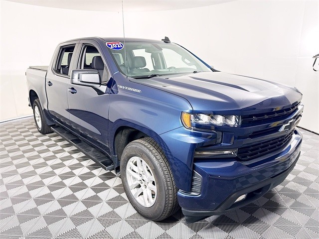 Pre-Owned 2021 Chevrolet Silverado 1500 RST 4D Crew Cab in Cocoa