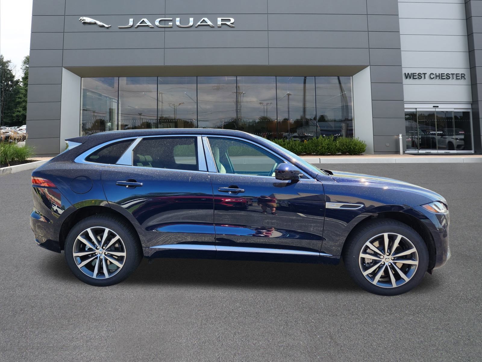 2026 Jaguar F-PACE P250 R-Dynamic S photo 3