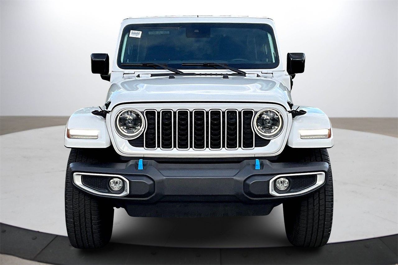 2024 Jeep Wrangler Sahara 4xe photo 3