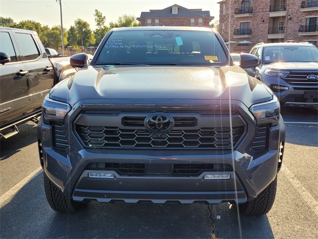 2025 Toyota Tacoma TRD Double Cab photo 2