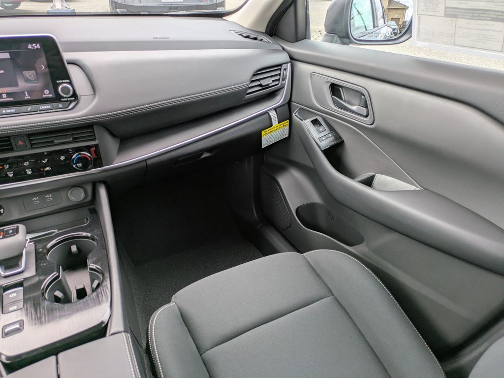 2026 Nissan Rogue S photo 15