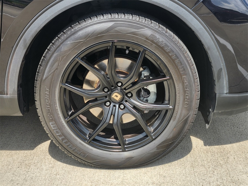 2022 Ford Escape SEL photo 10