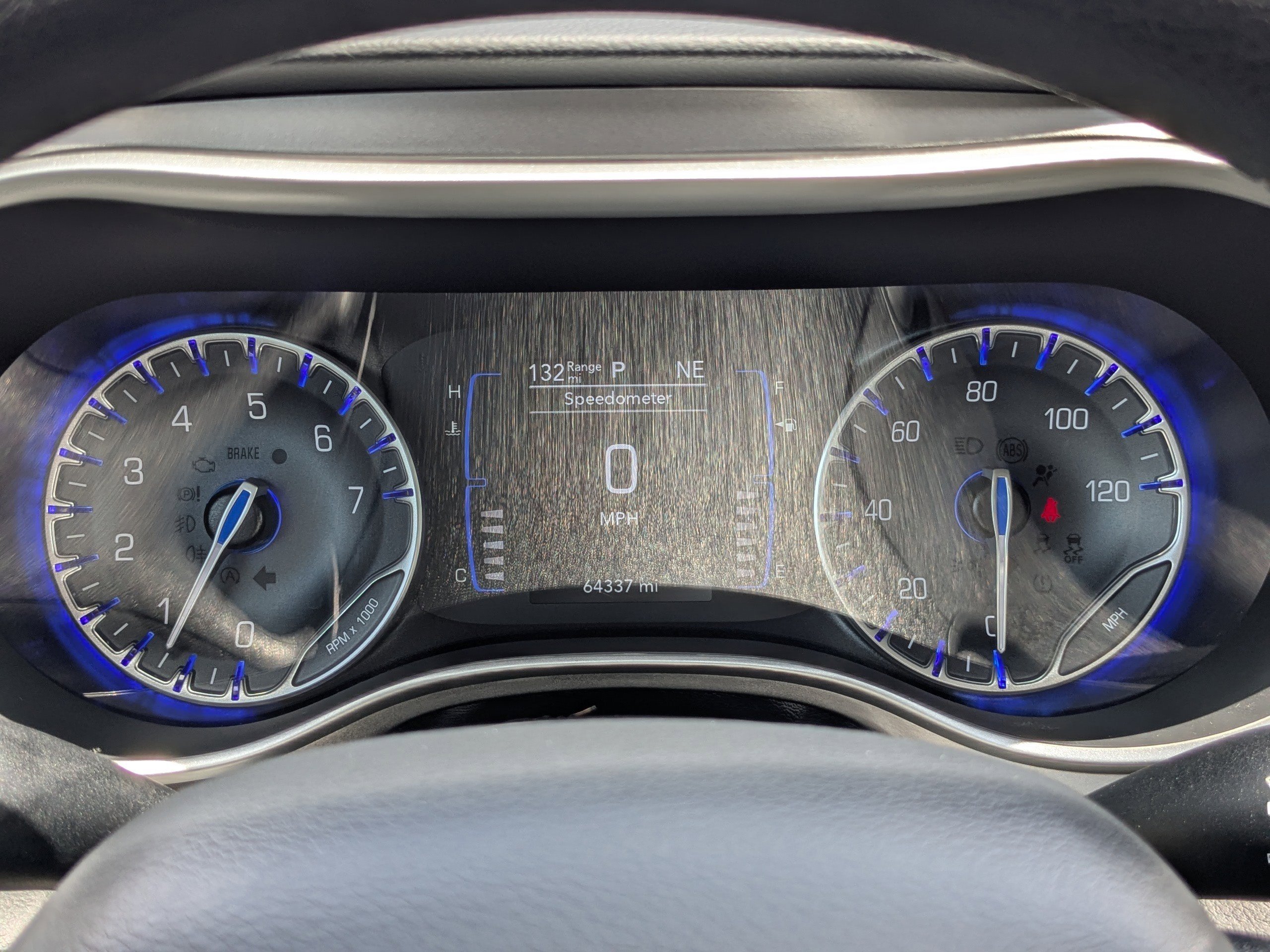 2020 Chrysler Pacifica Touring photo 25