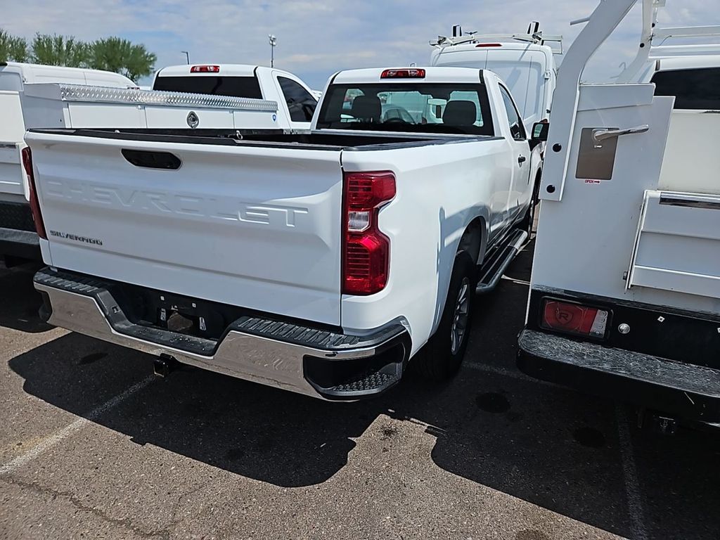 2024 Chevrolet Silverado 1500 photo 4