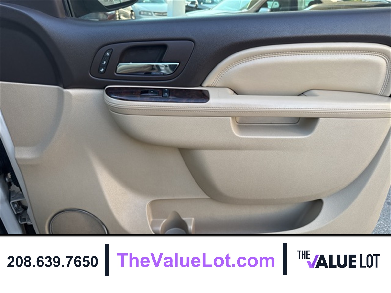 2012 Gmc Yukon XL Denali photo 12