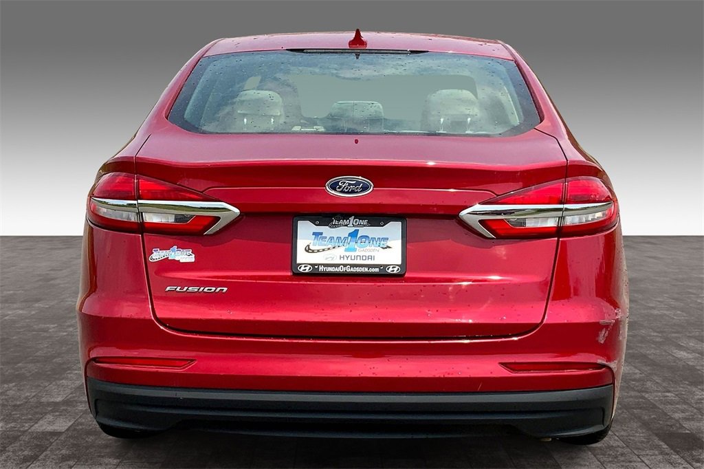 2020 Ford Fusion S photo 4