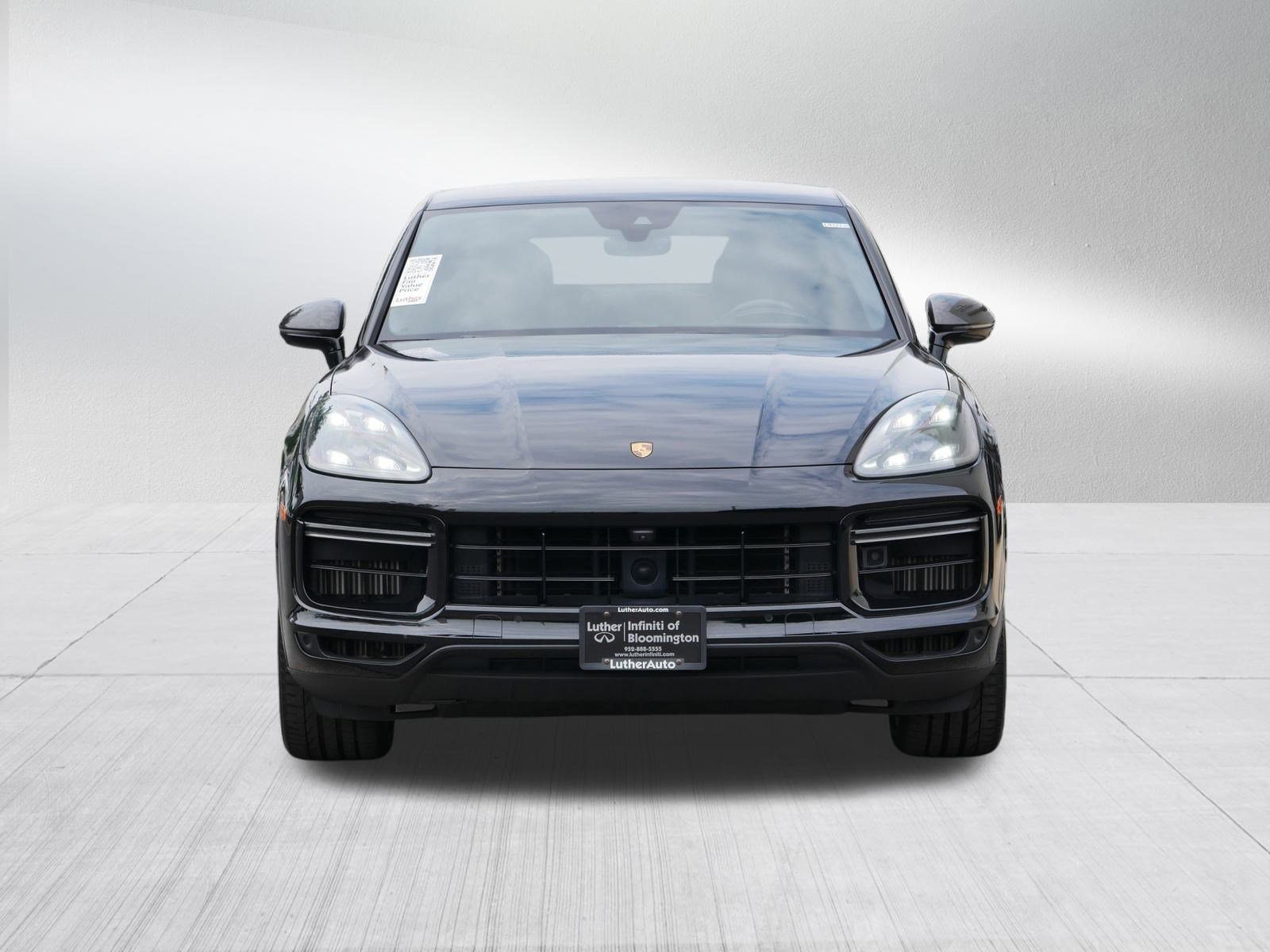 2020 Porsche Cayenne Turbo S E-Hybrid Coupe photo 2
