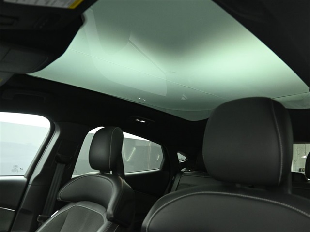 2024 FORD MUSTANG MACH-E - Image 19