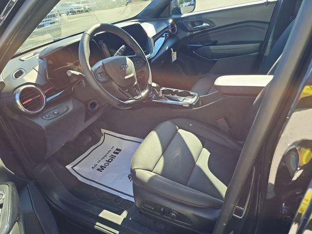 2025 Chevrolet Trax photo 12