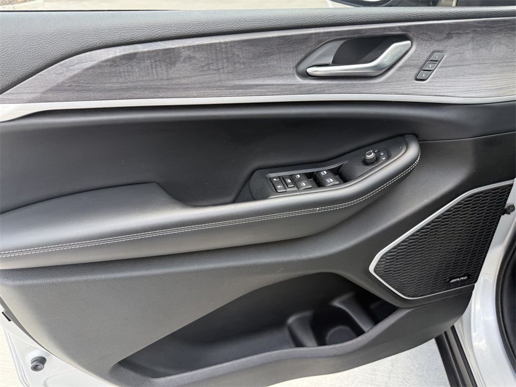 2022 Jeep Grand Cherokee Limited photo 25