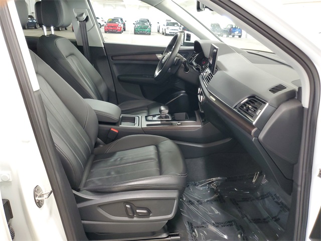 2021 Audi Q5 45 Premium photo 25