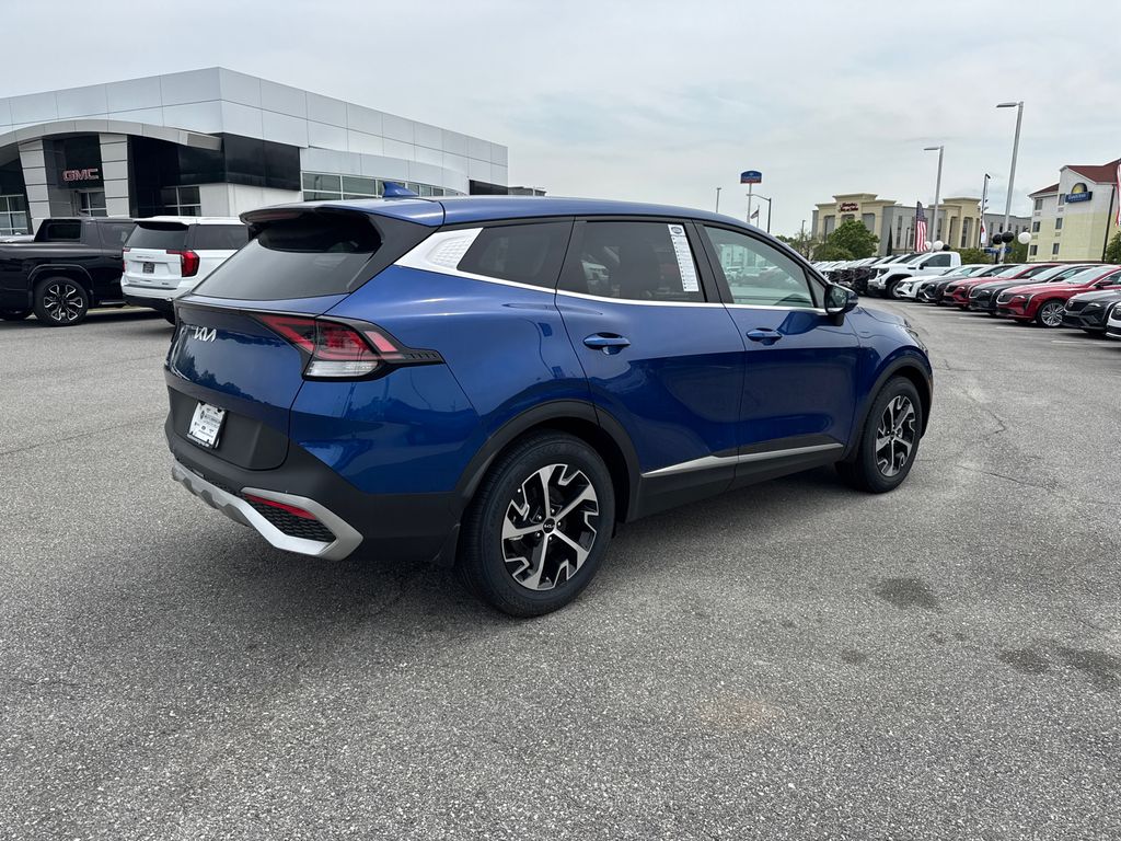 2024 Kia Sportage EX photo 3