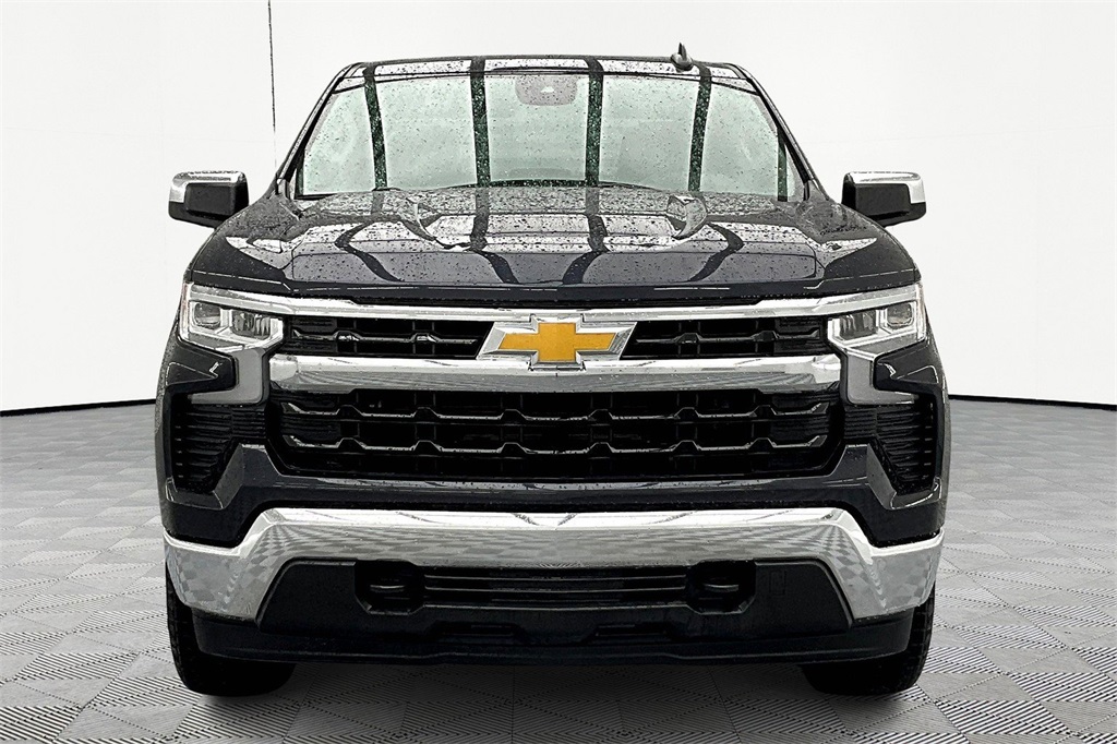 2024 Chevrolet Silverado 1500 LT photo 3